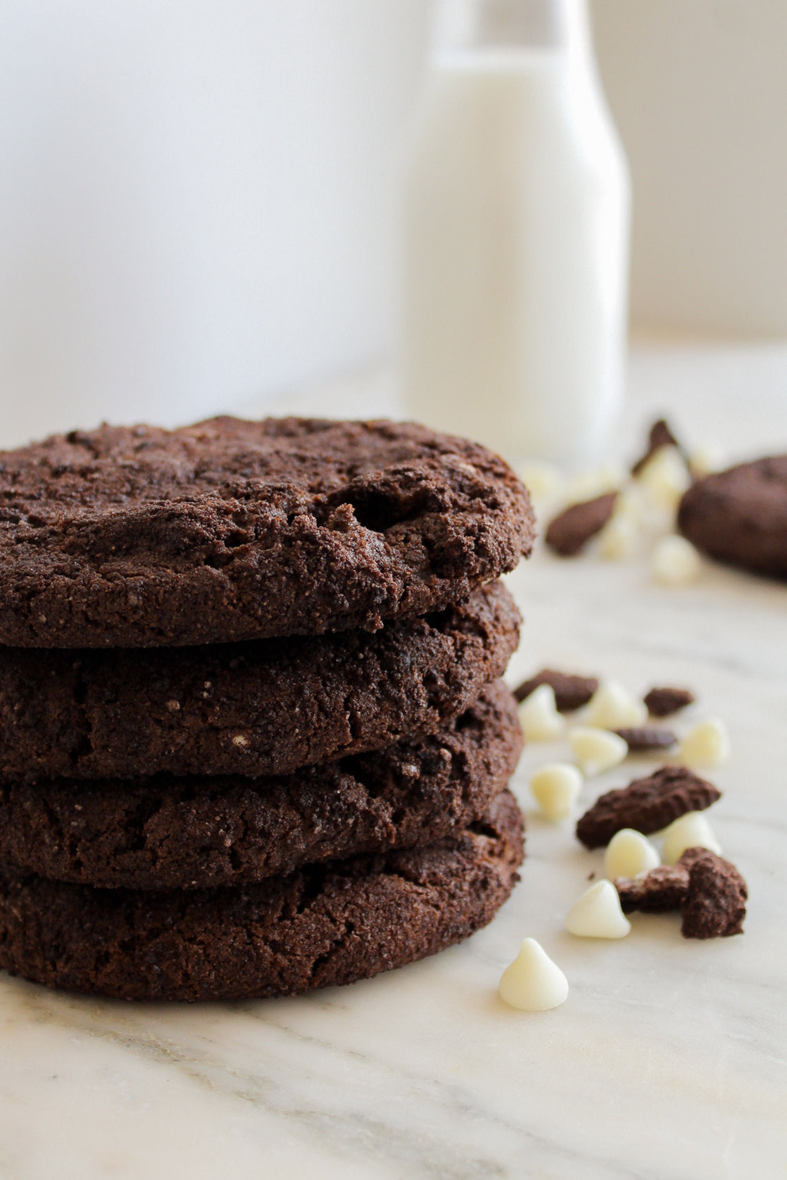 Chocolate Cookies & Cream Cookie Box