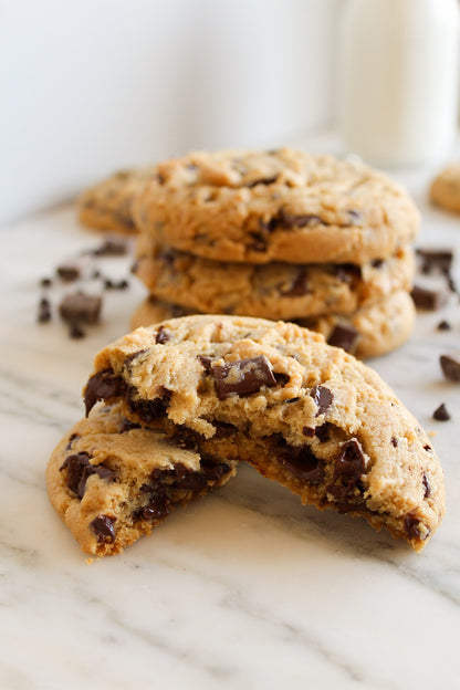 Bakery Favorites Cookie Box