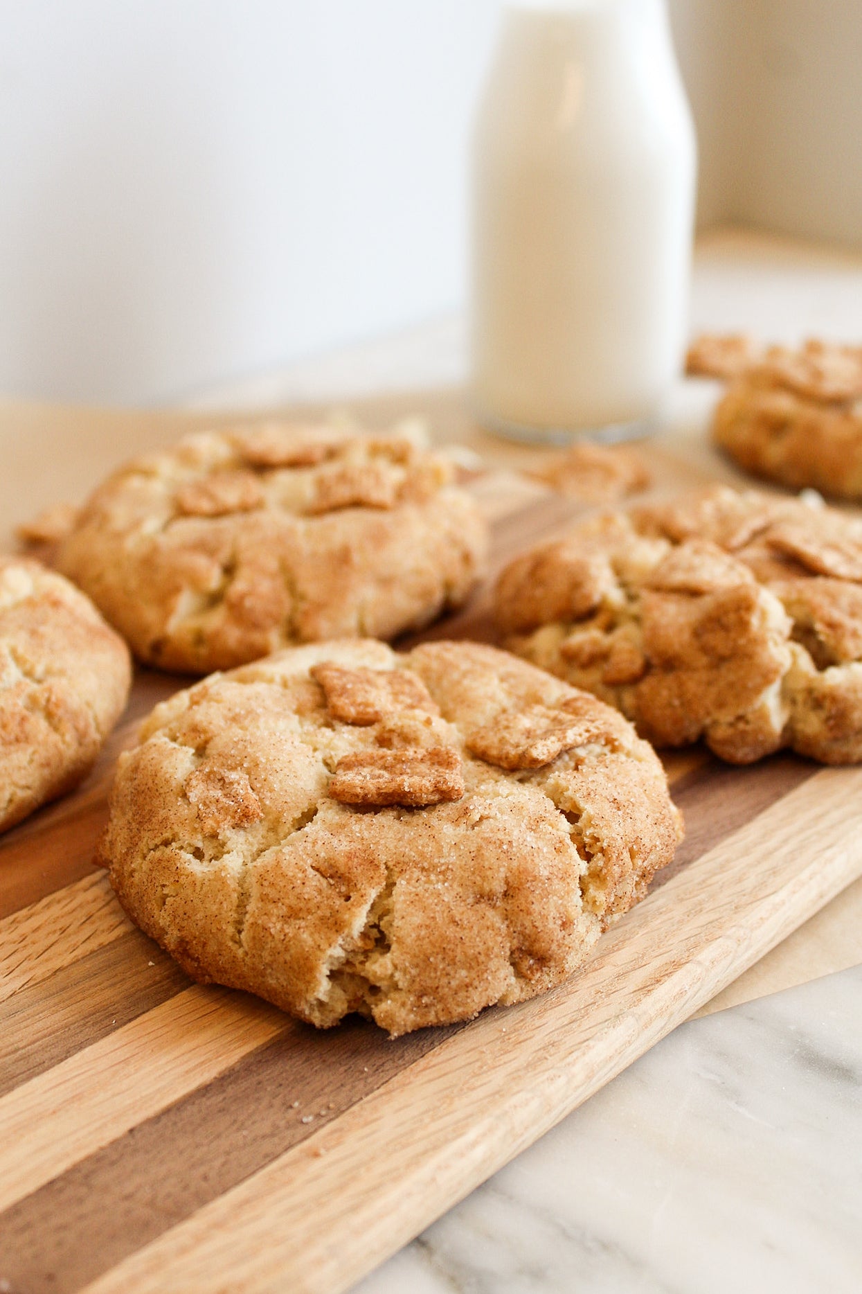 Toasted Cinnamon Swirl Cookie Box